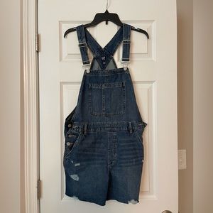Gap overall shorts